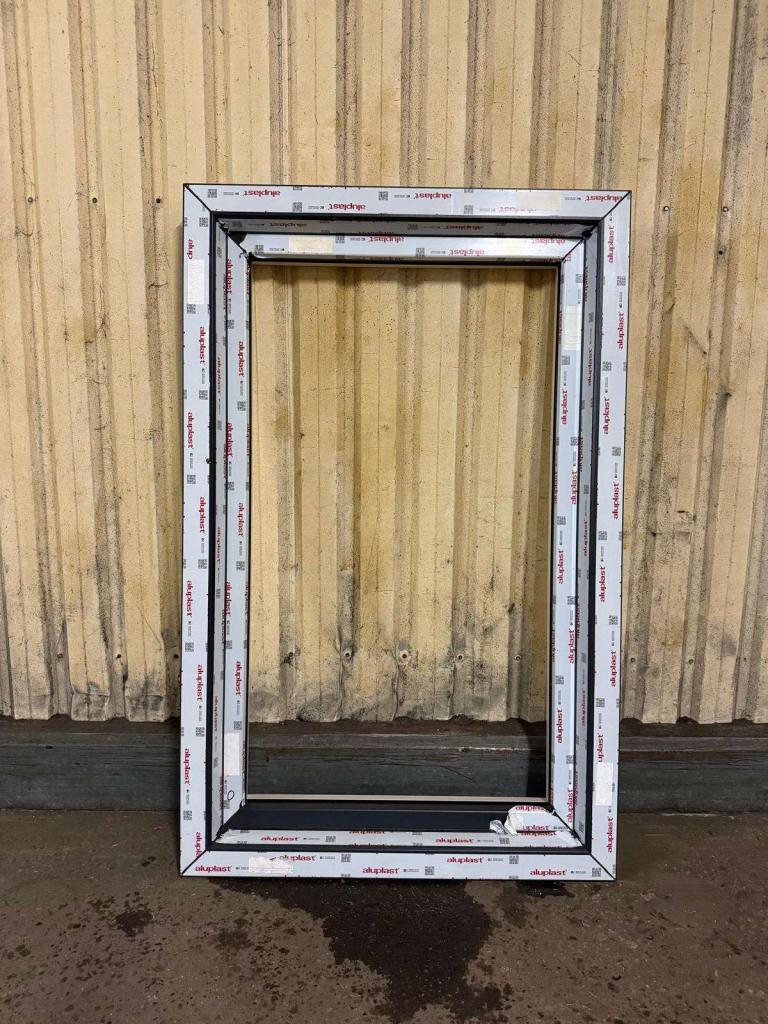 kunststof kozijn aluplast antraciet houtnerf 960x1500, Kunststof, Raamkozijn, Niet ingevuld, Nieuw