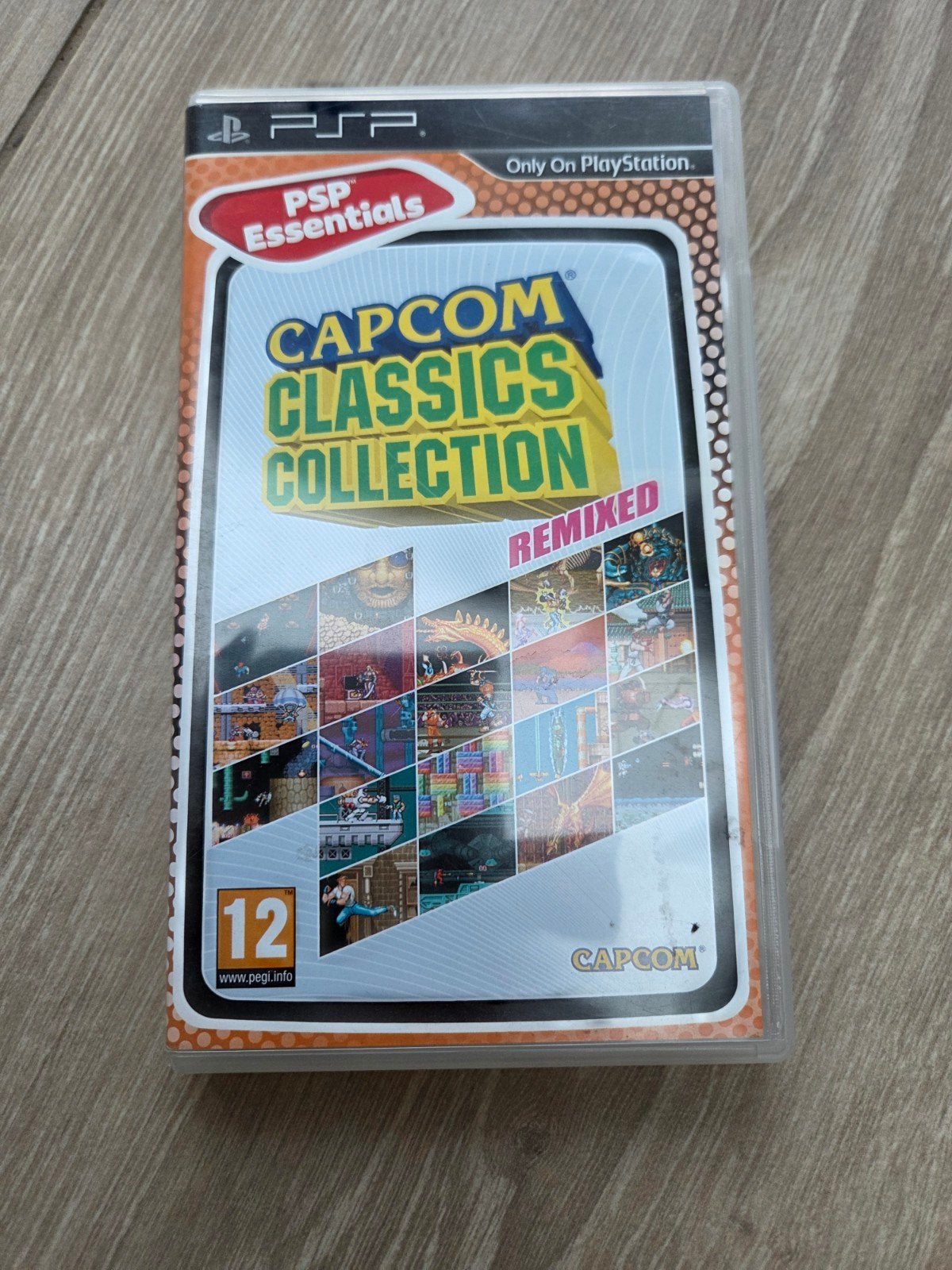 Capcom Classics Collection Remixed - PSP Essentials, 1 speler, Ophalen of Verzenden, Zo goed als nieuw, Vanaf 12 jaar