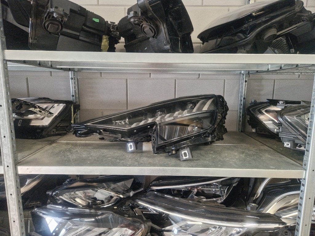 Audi Q8 SQ8 4M matrix beam LED koplamp 035 links, Ophalen of Verzenden, Gebruikt, Audi