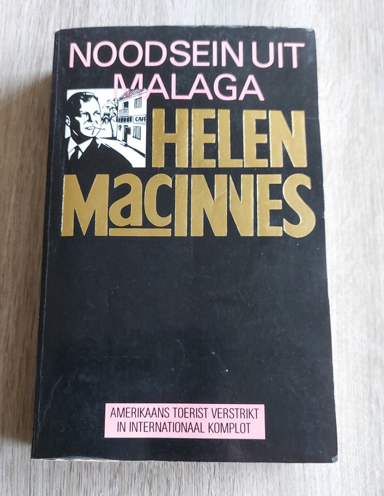 Helen MacInnes Noodsein uit Malaga, Boeken, Ophalen of Verzenden, Gelezen, Helen MacInnes