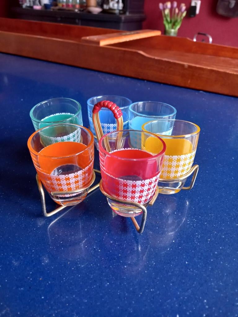 Retro setje met borrelglaasjes in rekje, Vo, Zo goed als nieuw, Vo, Ophalen of Verzenden