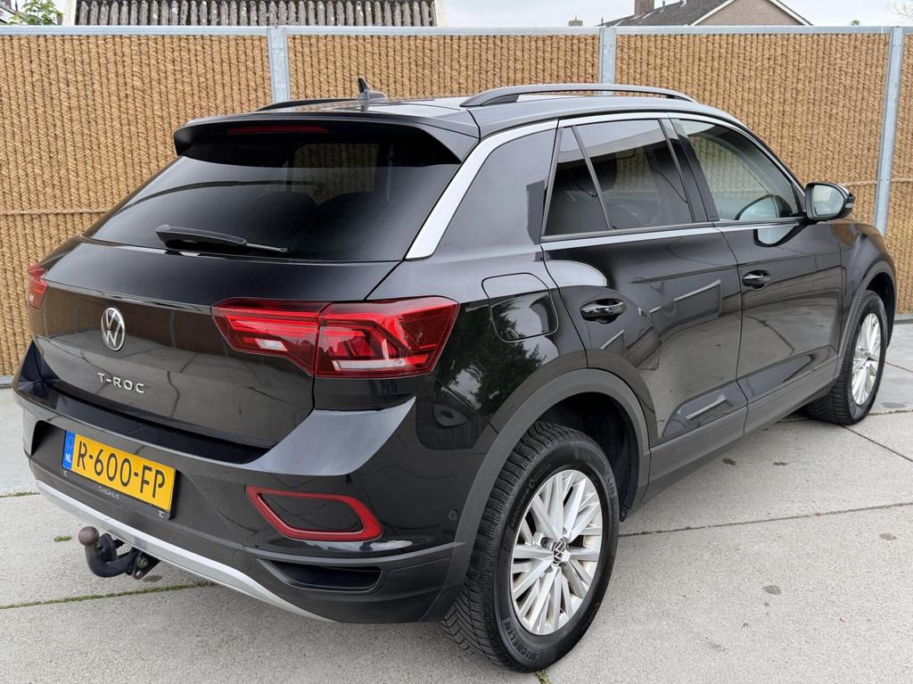 Volkswagen T-Roc 1.0 TSI Life Business Trekhaak | Stoelverwa, Voorwielaandrijving, Gebruikt, Euro 6, Zwart