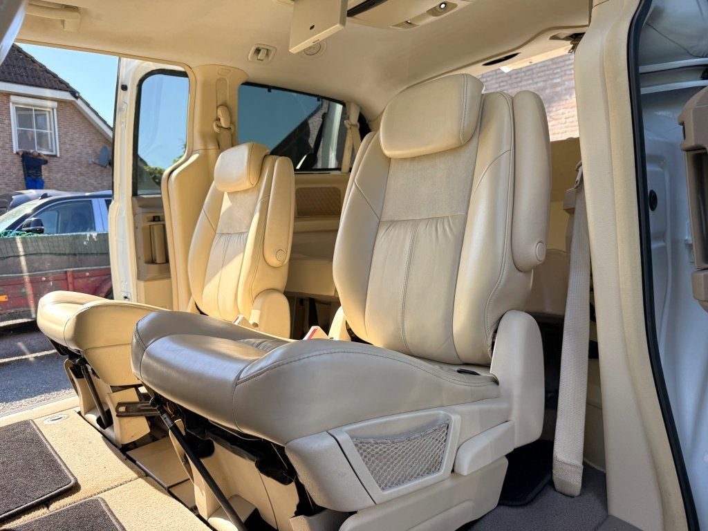 Chrysler Grand Voyager 4.0 V6 LIMITED WHITE OPEN-DAK J.DAIML, Automaat, Beige, Grand Voyager, 7 stoelen