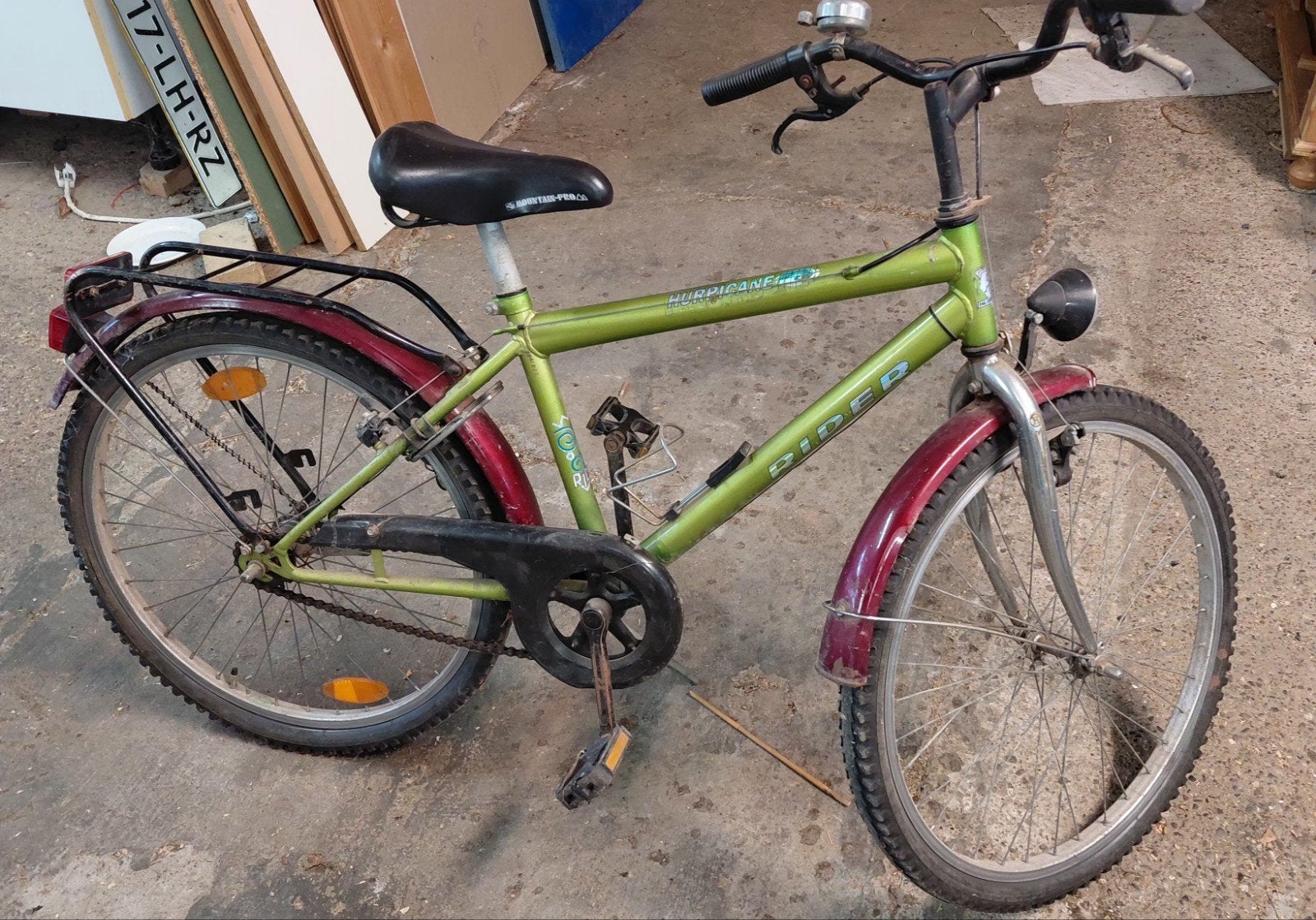 Jongensfiets 24 inch nette staat oudje., Terugtraprem, Hurpicane, Handrem, Friesland