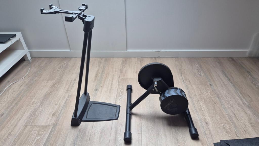 Wahoo Kickr Core Smart Trainer met standaard, Sport en Fitness, Wielrennen, Ophalen, Zo goed als nieuw, Overige typen