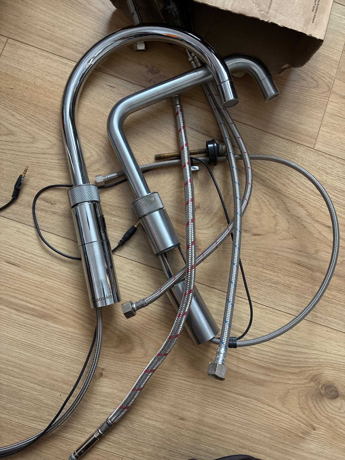 Quooker PRO3-VAQ met 2 kranen (1 defect, 1 lek), Zilver, Ophalen of Verzenden, Metaal, Overige merken