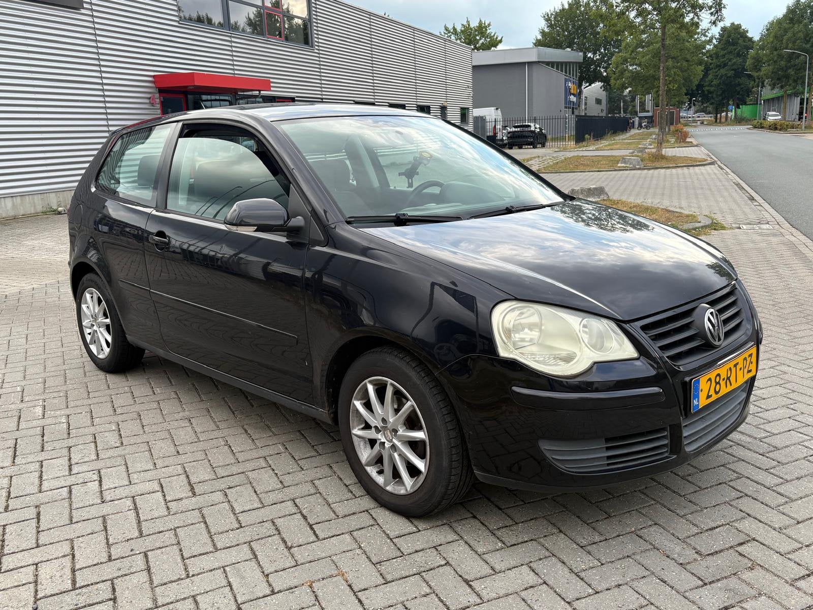 Volkswagen Polo 1.4-16V APK DEC/CRUISE/AIRCO/16 INCH/NAP, Stof, 4 cilinders, Zwart, Handgeschakeld