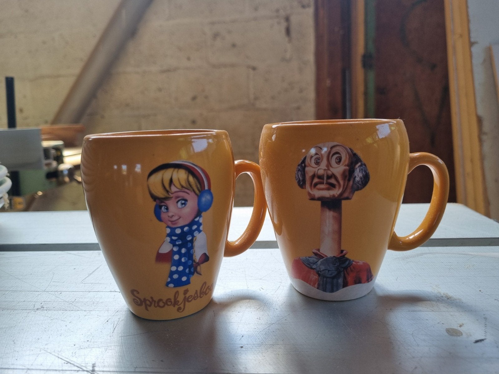Chocomel Mokken - Sprookjesbos Efteling, Huis en Inrichting, Keuken | Servies, Gebruikt, Mok, Overige stijlen, Keramiek, Overige merken