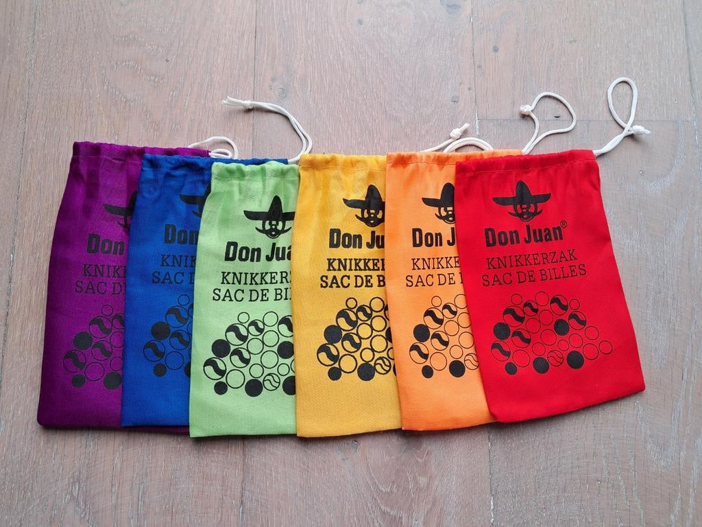6 Don Juan knikkerzakjes, Ophalen