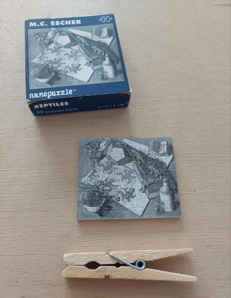 M.C. Escher Nanopuzzle 99 houten stukjes, Ophalen of Verzenden, Minder dan 500 stukjes, Gebruikt, Legpuzzel