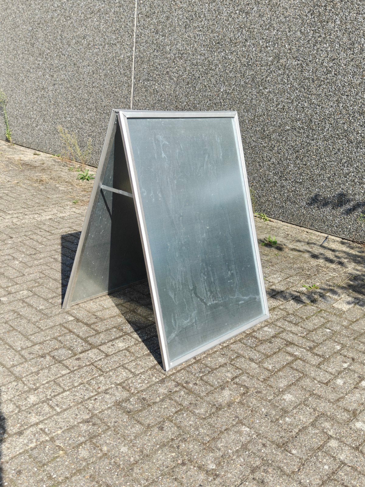 Metalen / Aluminium stoepbord Poster formaat A0, Verzamelen, Posters, Ophalen
