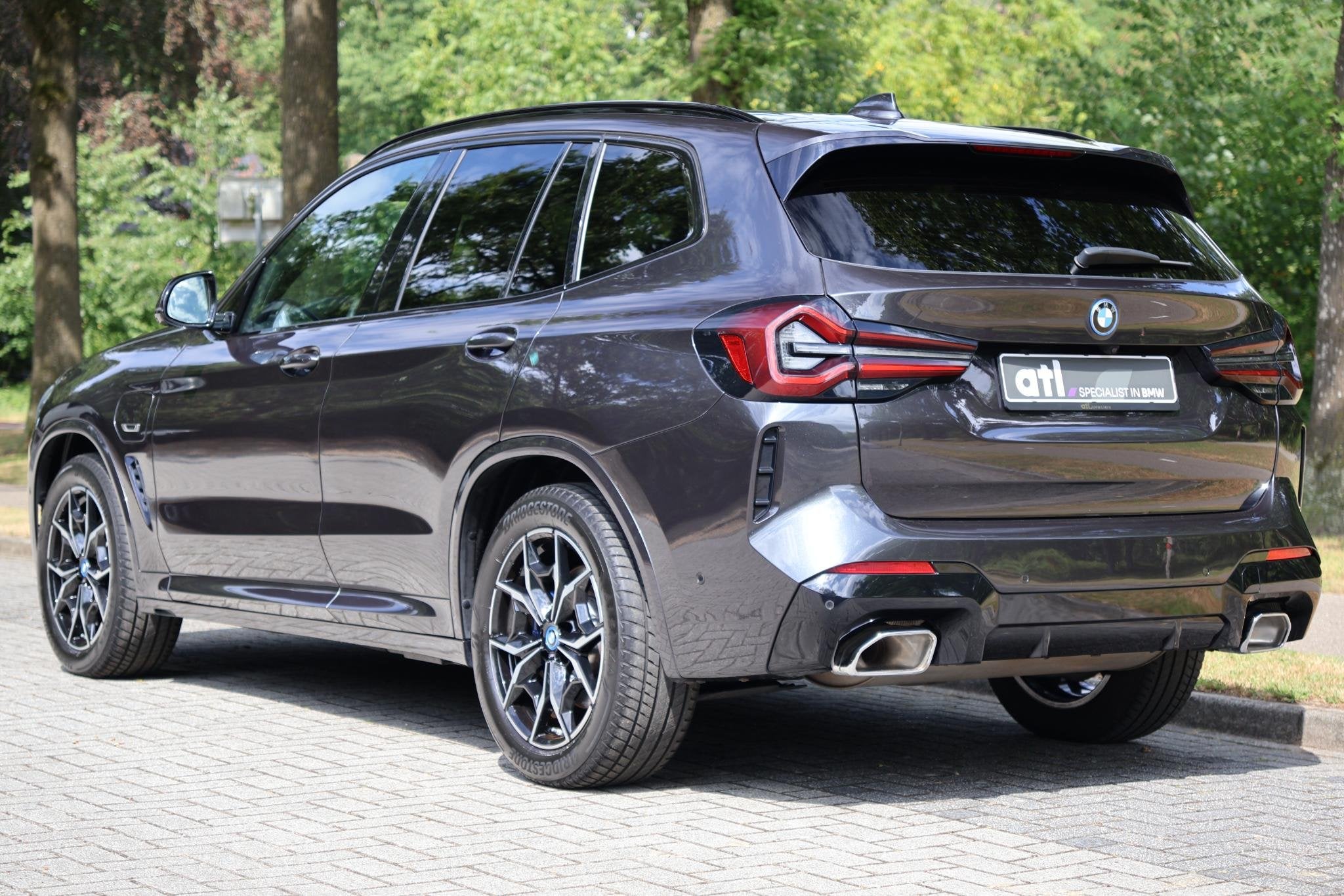BMW X3 xDrive30e High Executive LCI | M-Sport | Pano | HUD |, Auto's, BMW, 1998 cc, Gebruikt, Leder en Stof, Plug-in hybride