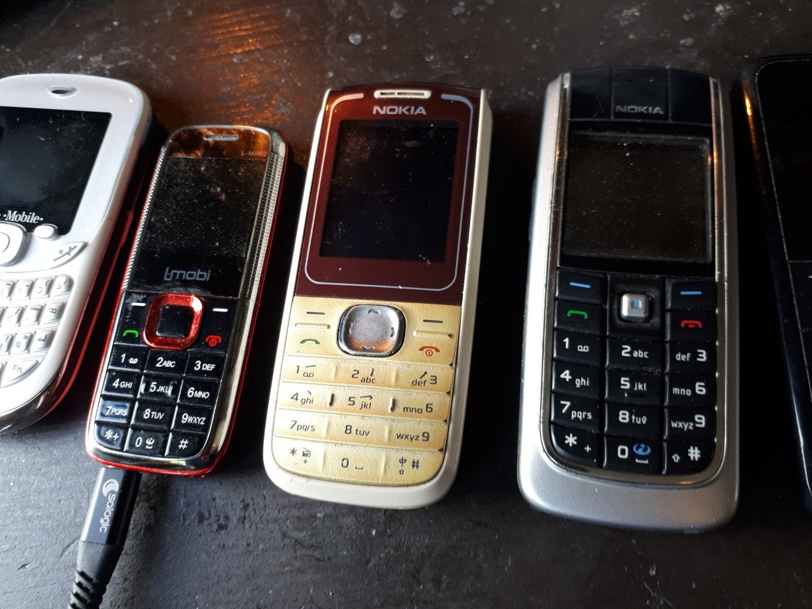 Mini telefoons, Ophalen of Verzenden, Geen camera, Zwart