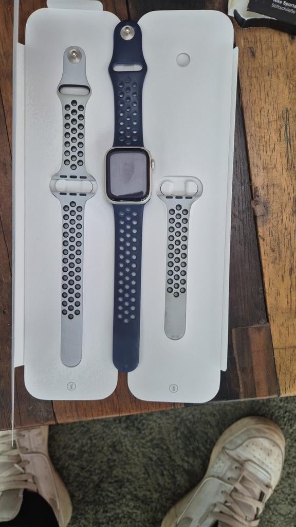 Apple Watch Series 7 Nike Editie, Sieraden, Tassen en Uiterlijk, Smartwatches, Gebruikt, Blauw, IOS, Ophalen of Verzenden