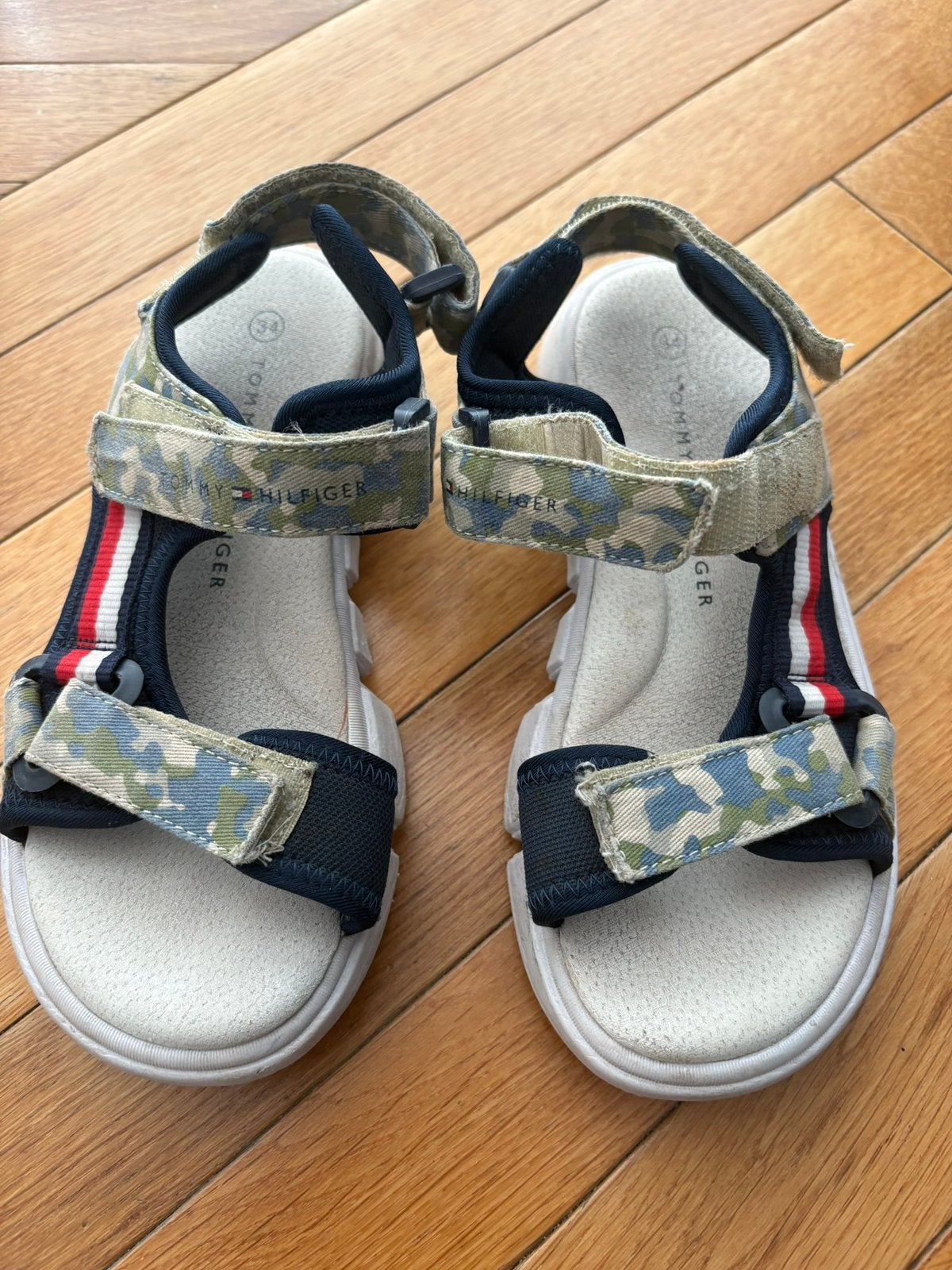 Sandalen van Tommy Hilfiger, maat 34, Gebruikt, Overige typen, Ophalen of Verzenden, Jongen