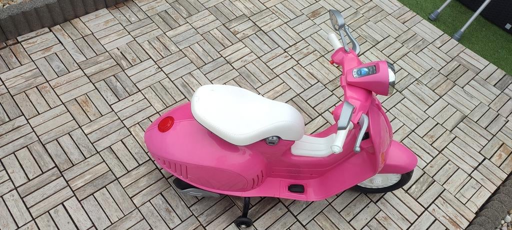 Roze elektrische kinderscooter, Ophalen of Verzenden, Zo goed als nieuw
