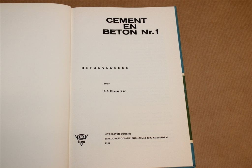 Cement en Beton Nr. 1 — Betonvloeren 1964, Boeken, Ophalen of Verzenden, Gelezen, Bouwkunde