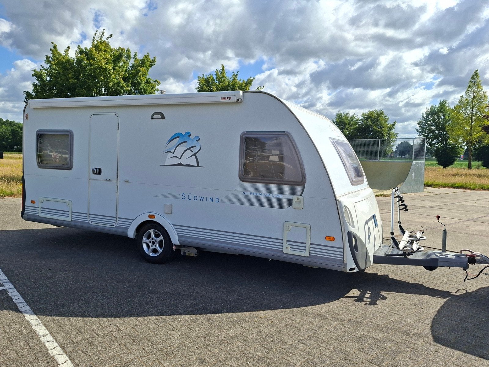 Knaus Südwind Premium Line, Caravans en Kamperen, Caravans, Rondzit, Luifel, Frans bed, Particulier
