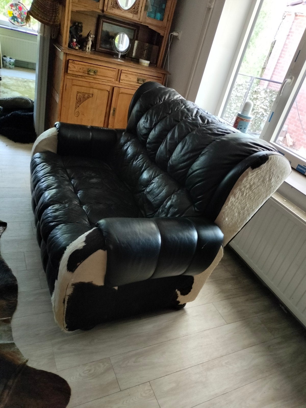 koeienhuid bankje leer, Ophalen, 150 tot 200 cm, Tweepersoons, Zo goed als nieuw