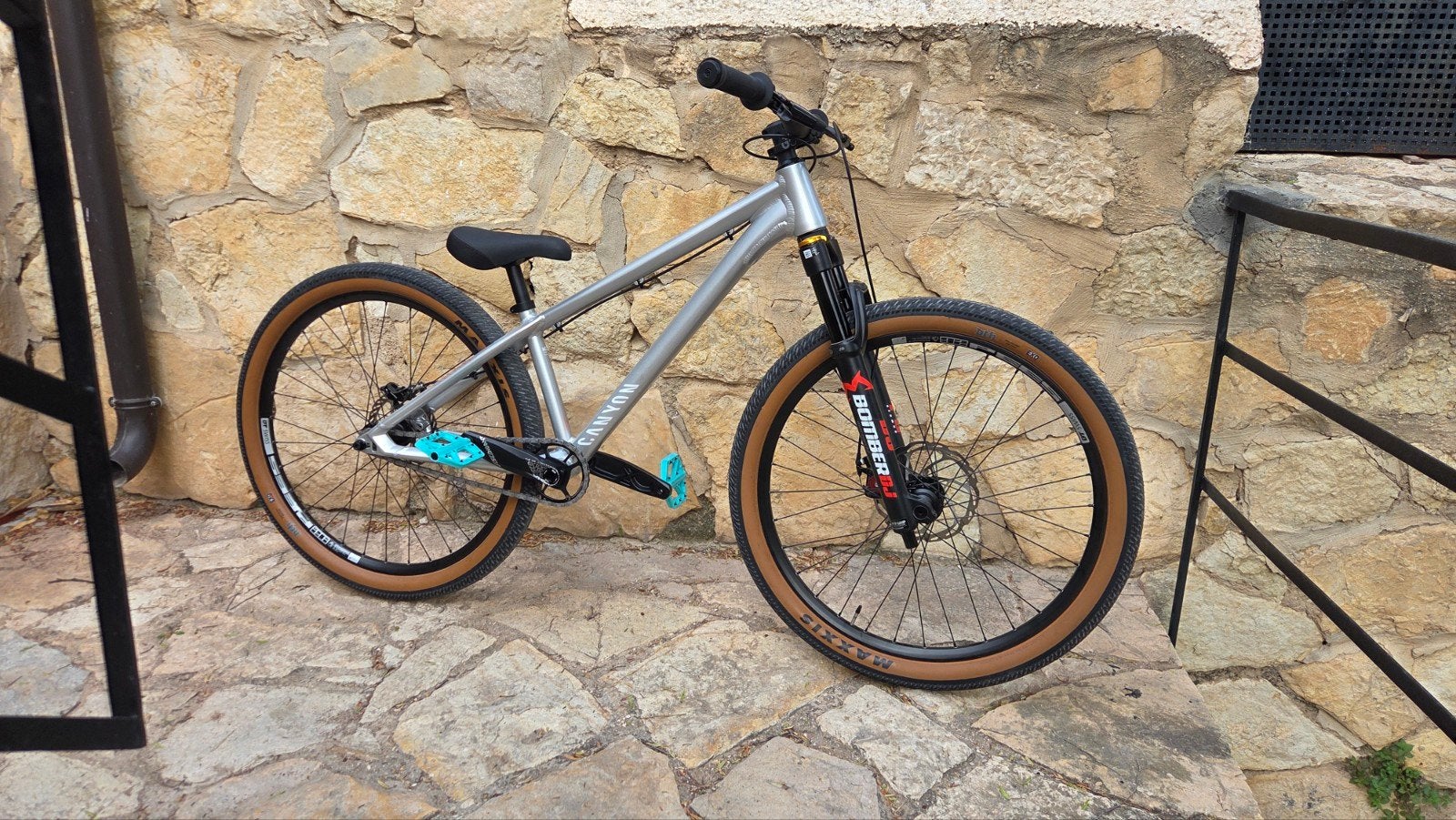 Nieuwe Canyon Stitched 360 Dirtjumper, Stuur 360° draaibaar, Canyon, Ophalen of Verzenden, Schijfrem