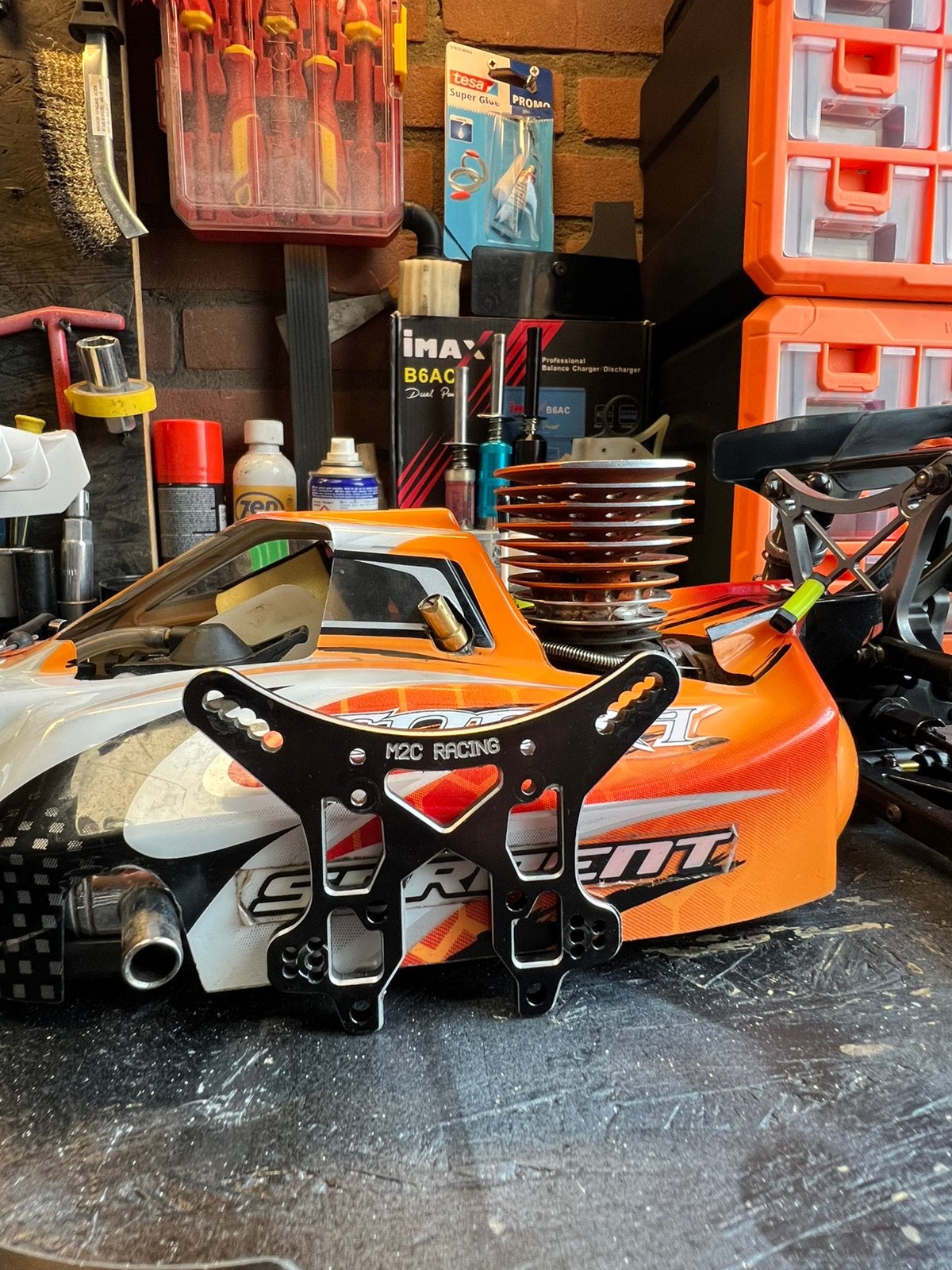 M2C shocktower serpent cobra truggy, Hobby en Vrije tijd, Modelbouw | Radiografisch | Auto's, Ophalen, Overige schalen, Onderdeel
