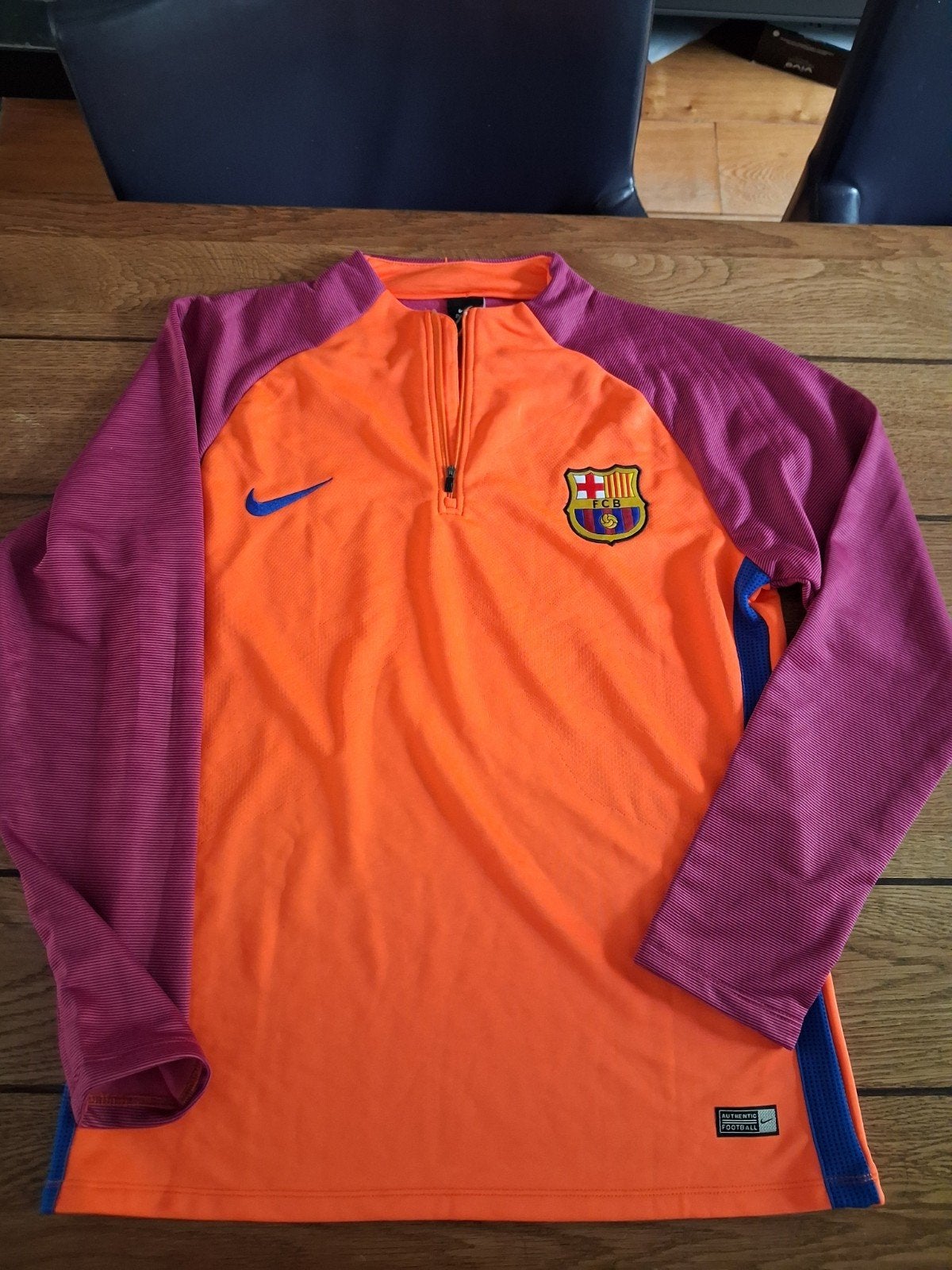 FC Barcelona training trui top xl nike, Maat XL, Ophalen of Verzenden, Zo goed als nieuw, Trainingspak