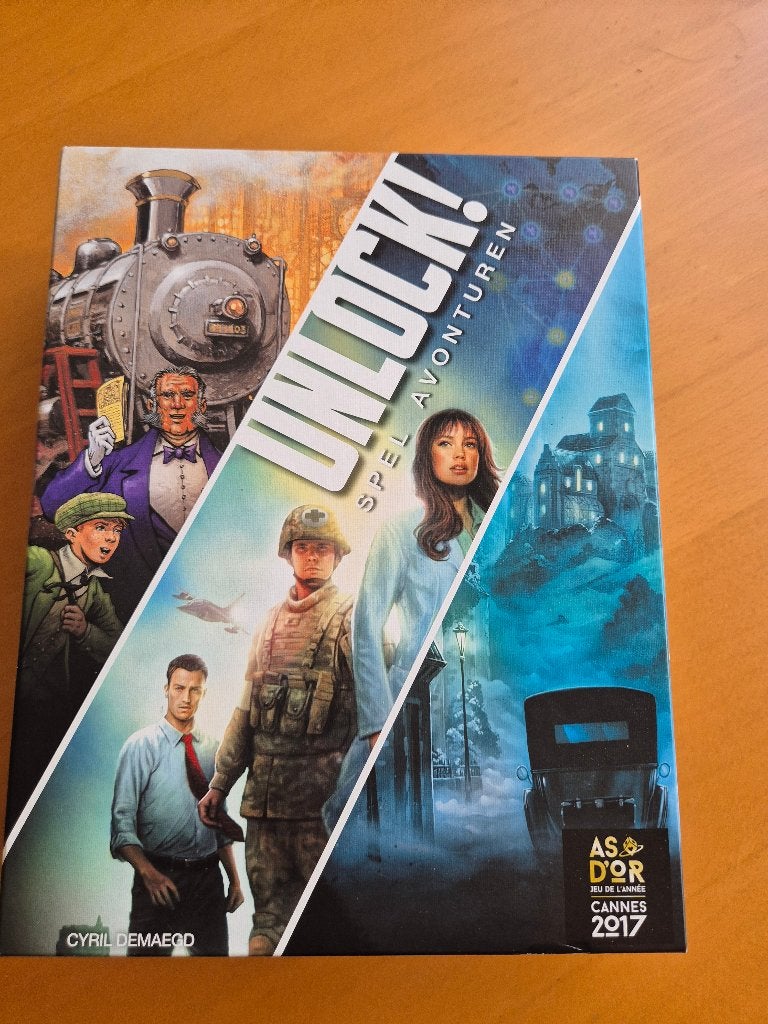 Unlock - Spel Avonturen, Vijf spelers of meer, Ophalen of Verzenden, Zo goed als nieuw, Space Cowboys