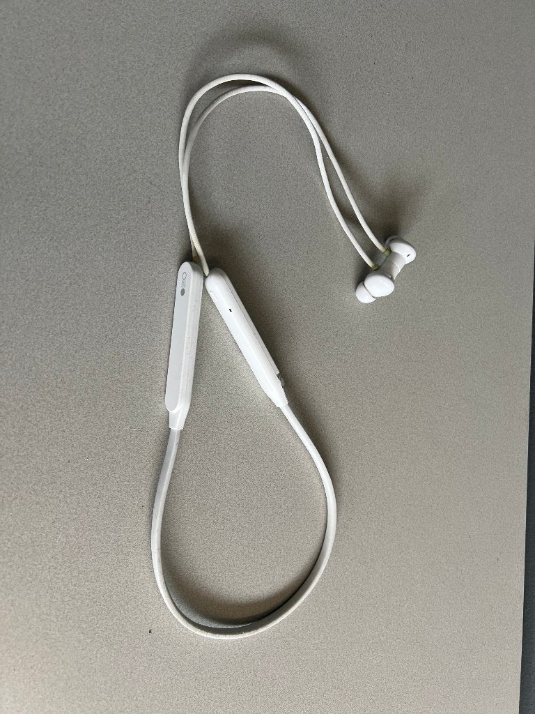 Neckband Pro  oordopjes CMF by Nothing