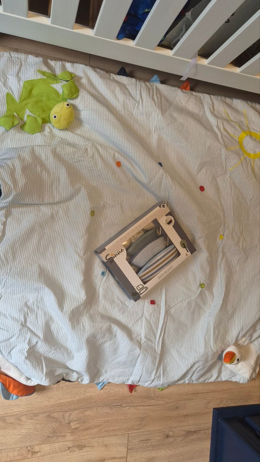 Gratis af te halen: Speelkleed, babygym en speeltjes, Ophalen, Gebruikt, Babygym