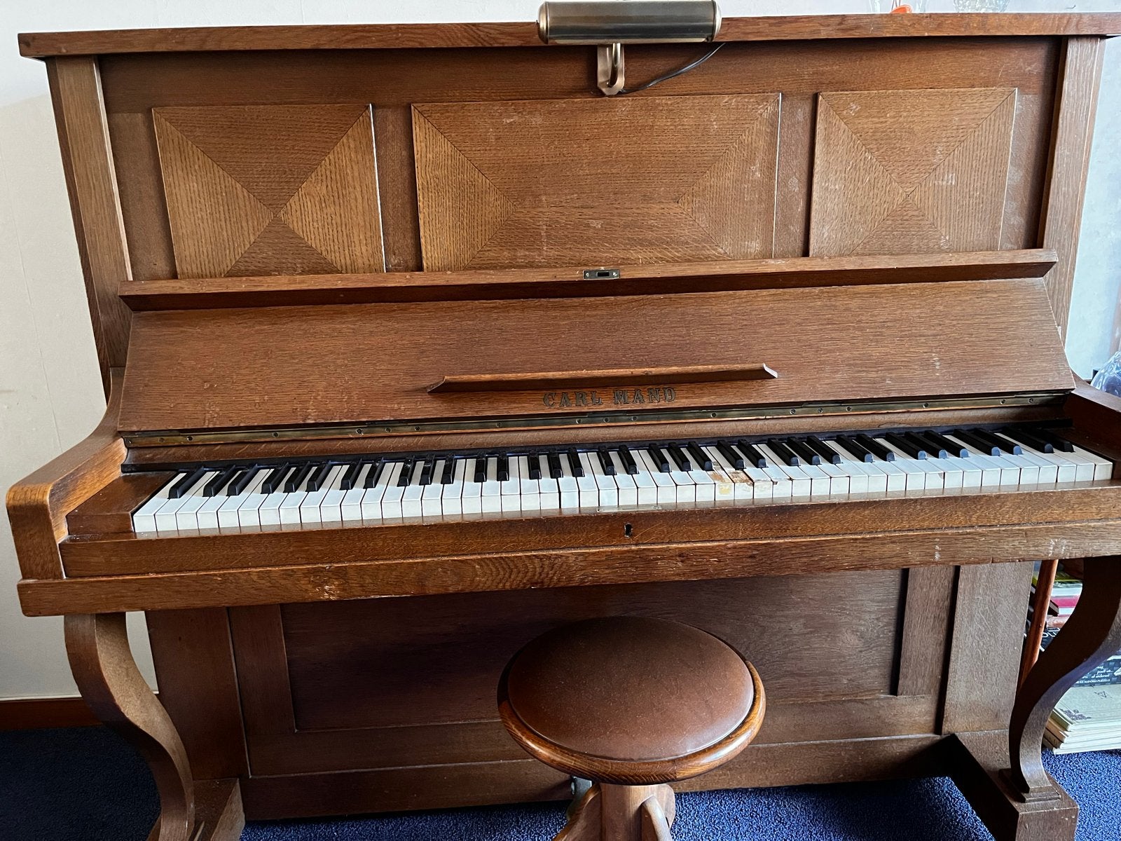 Carl Mand Piano met Kruk - Vintage Houten Piano, Ophalen, Gebruikt, Bruin, Piano