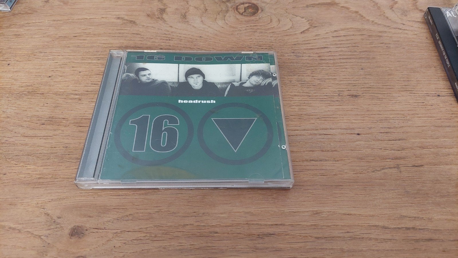 16 Down , Headrush    krasvrij., Verzenden, Gebruikt