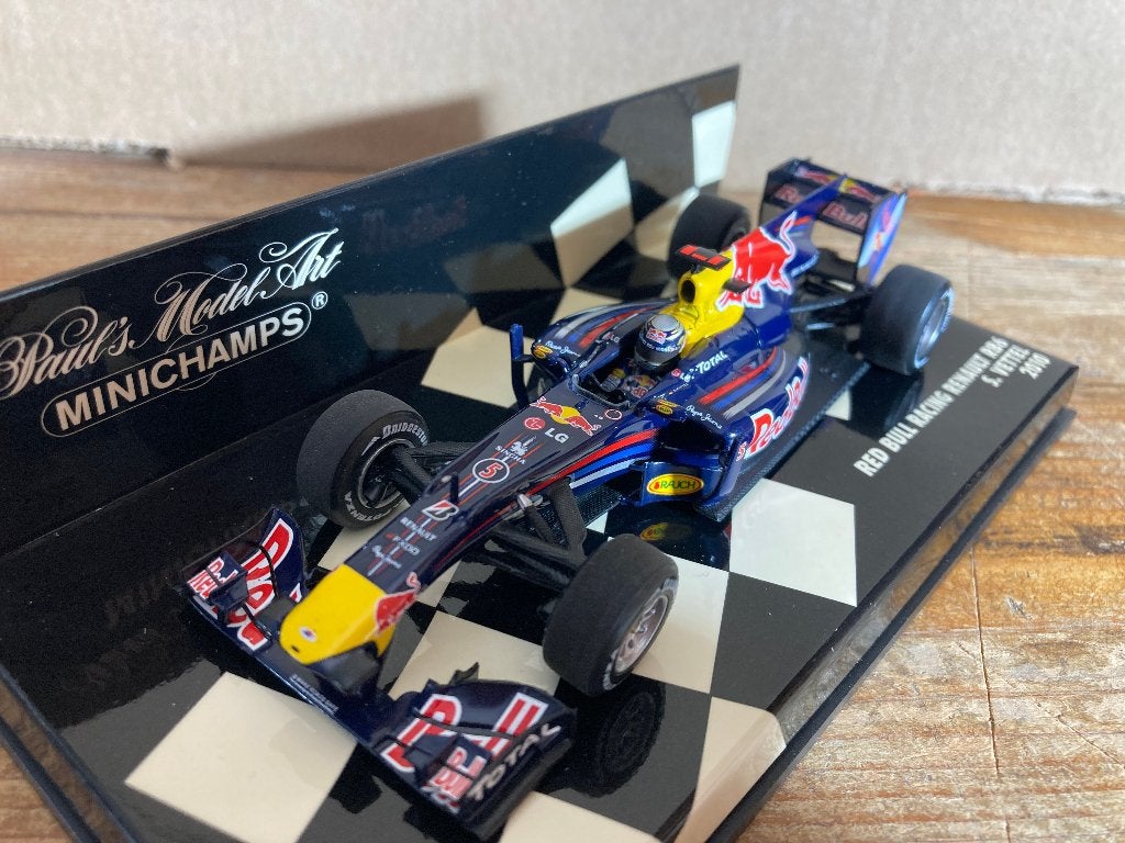 Sebastian Vettel 1:43 2010 Red Bull RB6 World Champion, Ophalen of Verzenden, Nieuw, Formule 1