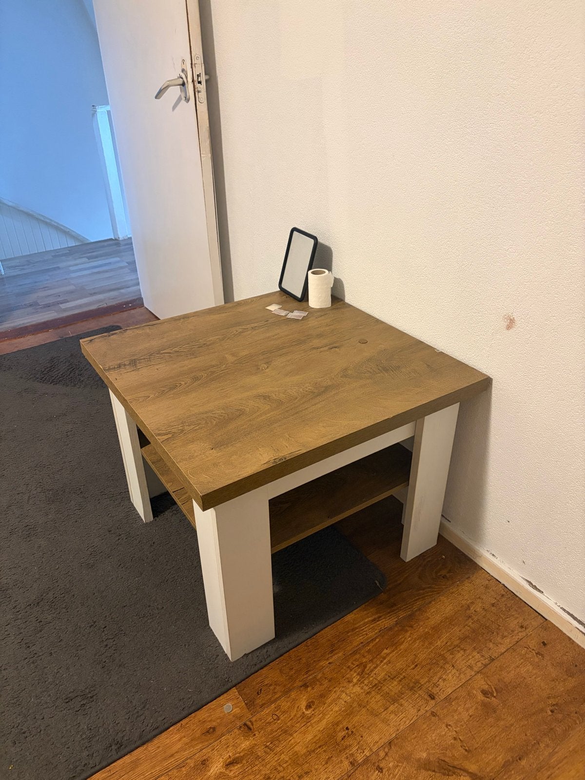Kleine vierkante salontafel met opbergruimte, Ophalen, Minder dan 50 cm, Gebruikt, Vierkant