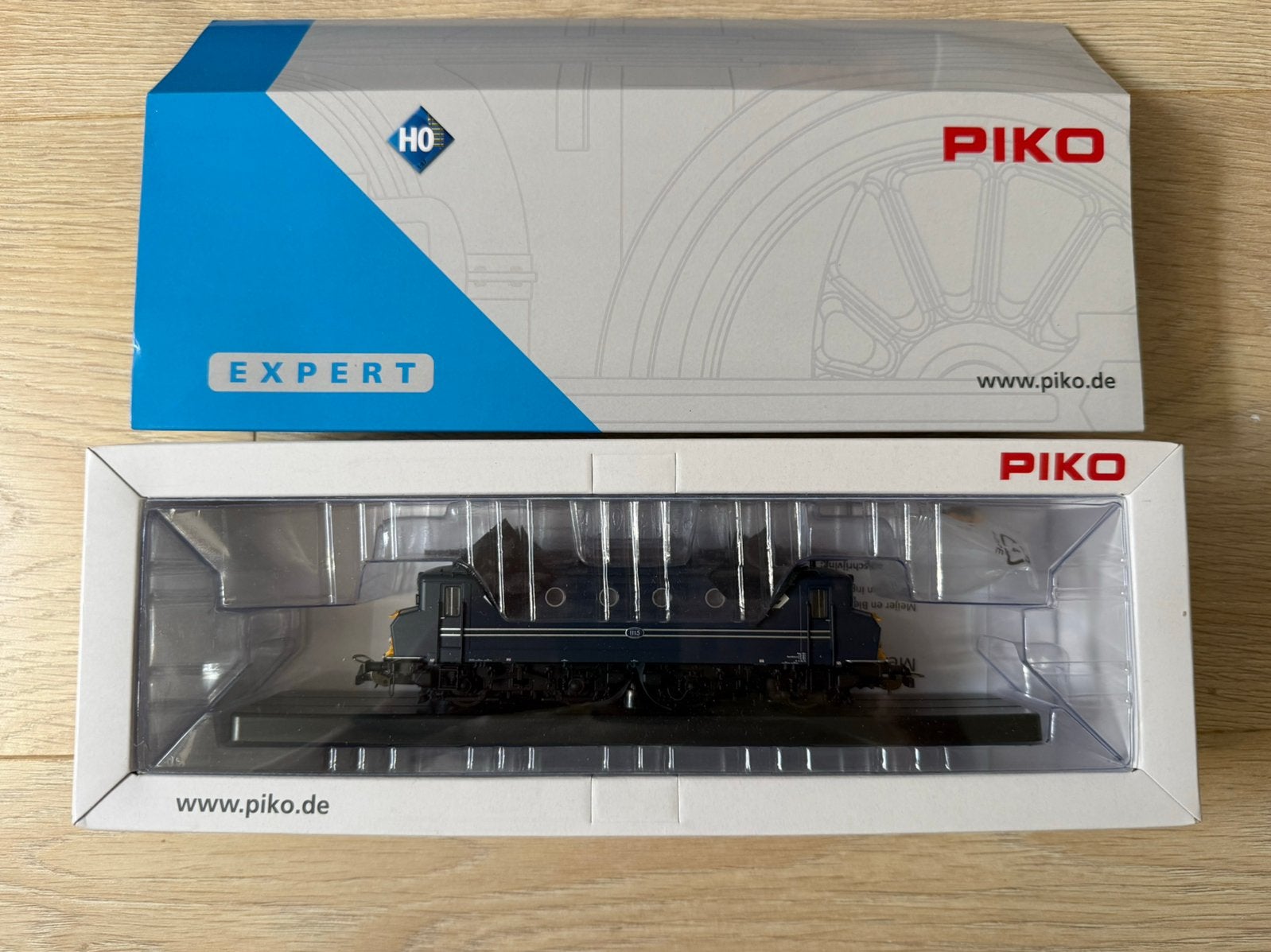 Piko 51916 NS 1100 blauw botsneus digital met sound zgan, Gelijkstroom, Locomotief, Piko, Ophalen of Verzenden
