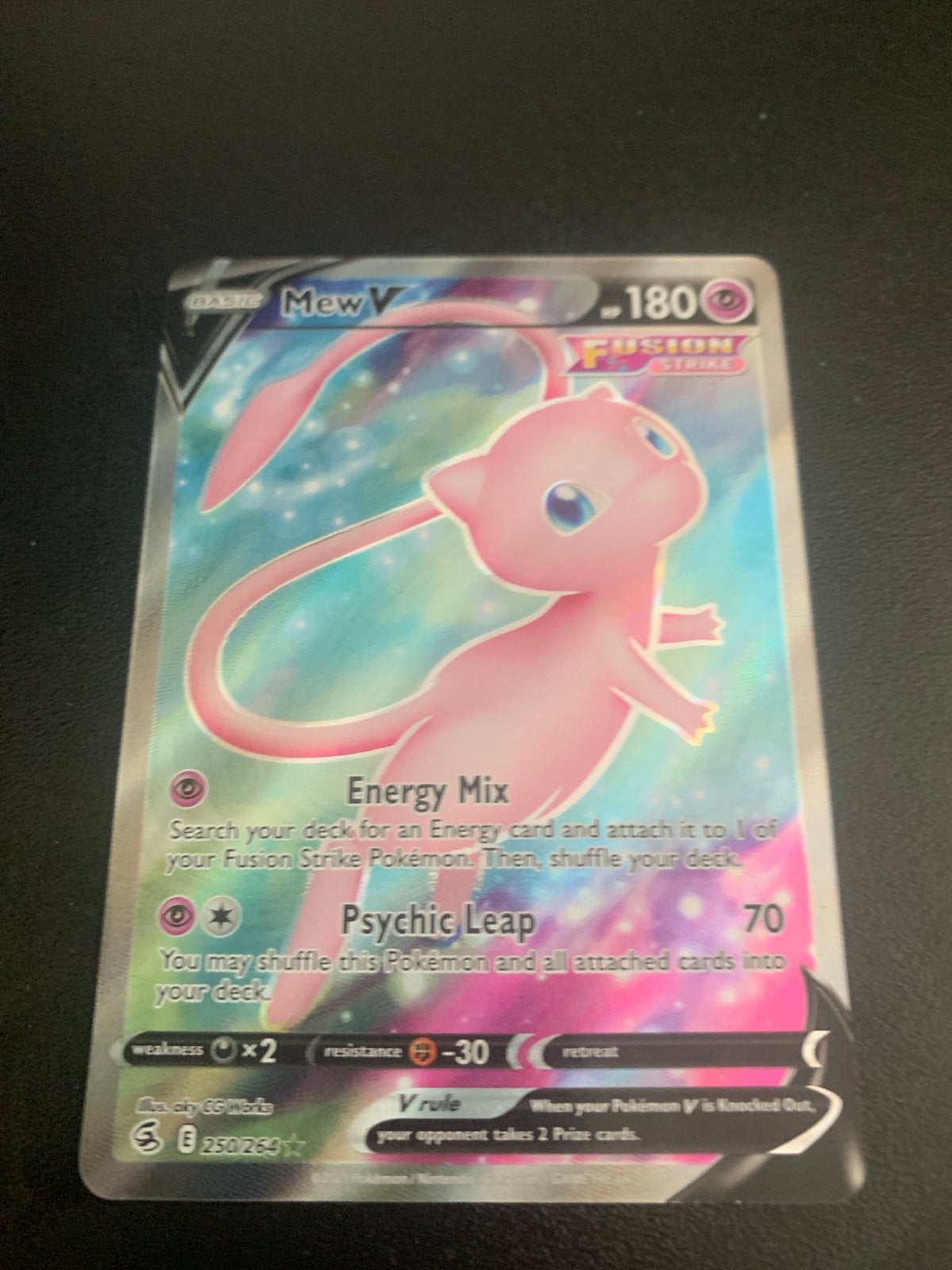 Mew V (Fusion Strike) Pokémon Kaart - Zeldzaam Holografisch, Ophalen, Zo goed als nieuw, Losse kaart, Foil