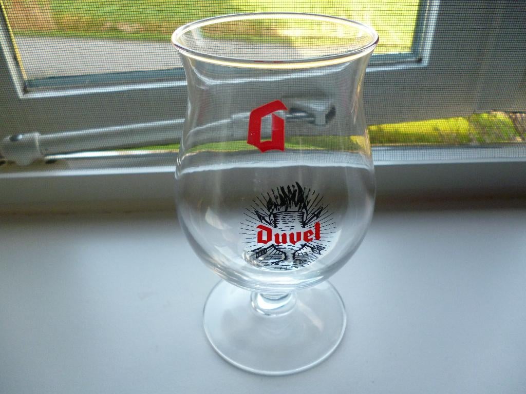 mooi duvel glas, Verzamelen, Glas en Borrelglaasjes, Ophalen of Verzenden, Zo goed als nieuw, Bierglas