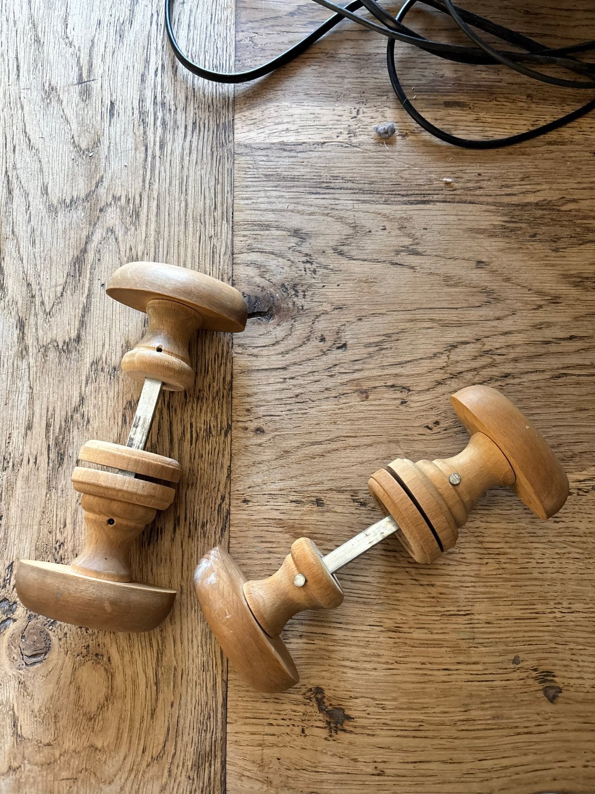 Houten Deurknoppen - Set van 2, Ophalen of Verzenden, Gebruikt, Overige materialen, Klink of Kruk