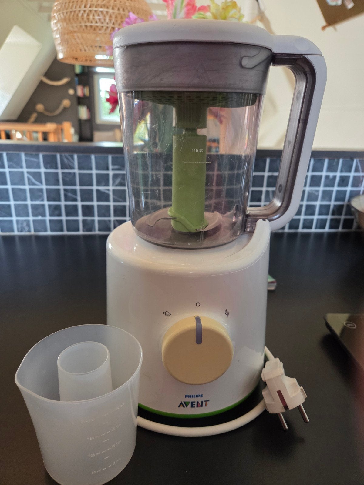 Philips Avent stoomkoker en blender met scheur in maatbeker, Ophalen, Gebruikt