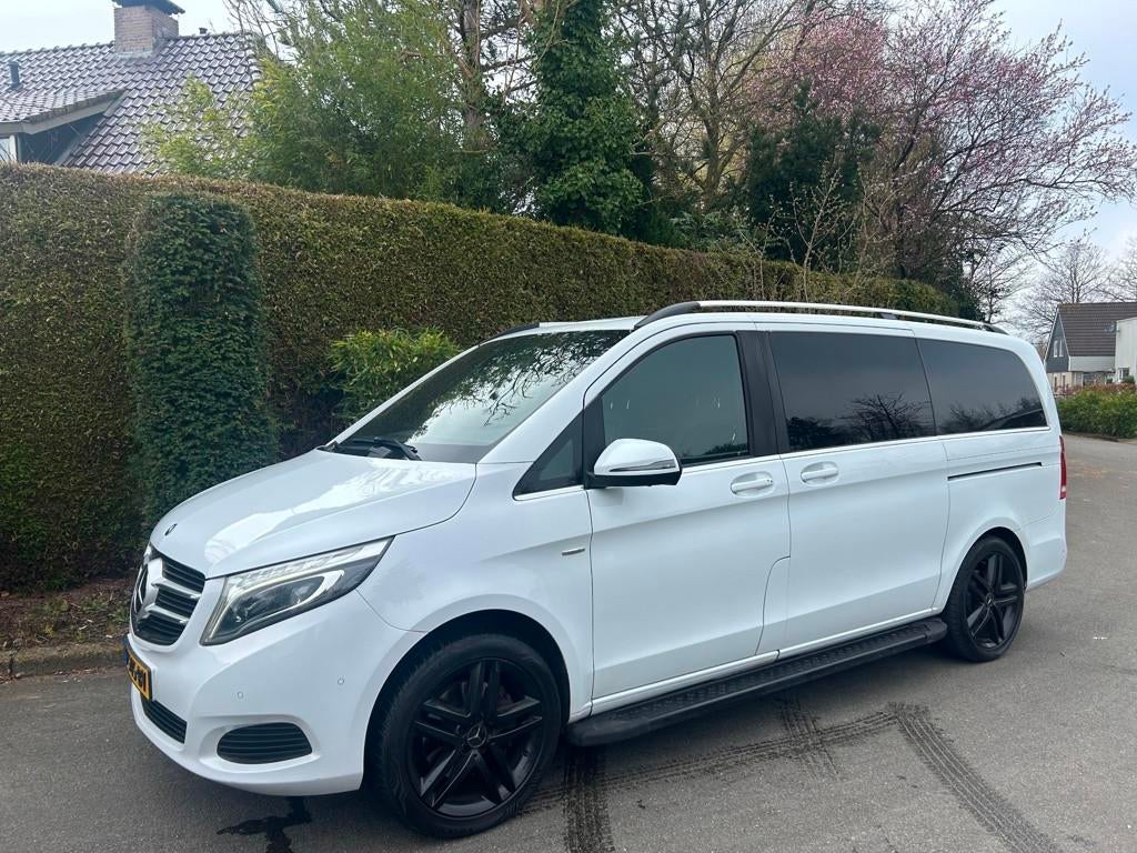 Mercedes-Benz V-klasse 250d 4-MATIC 210PK! Lang Avantgarde,, Auto's, Automaat, 15 km/l, Gebruikt, Euro 6