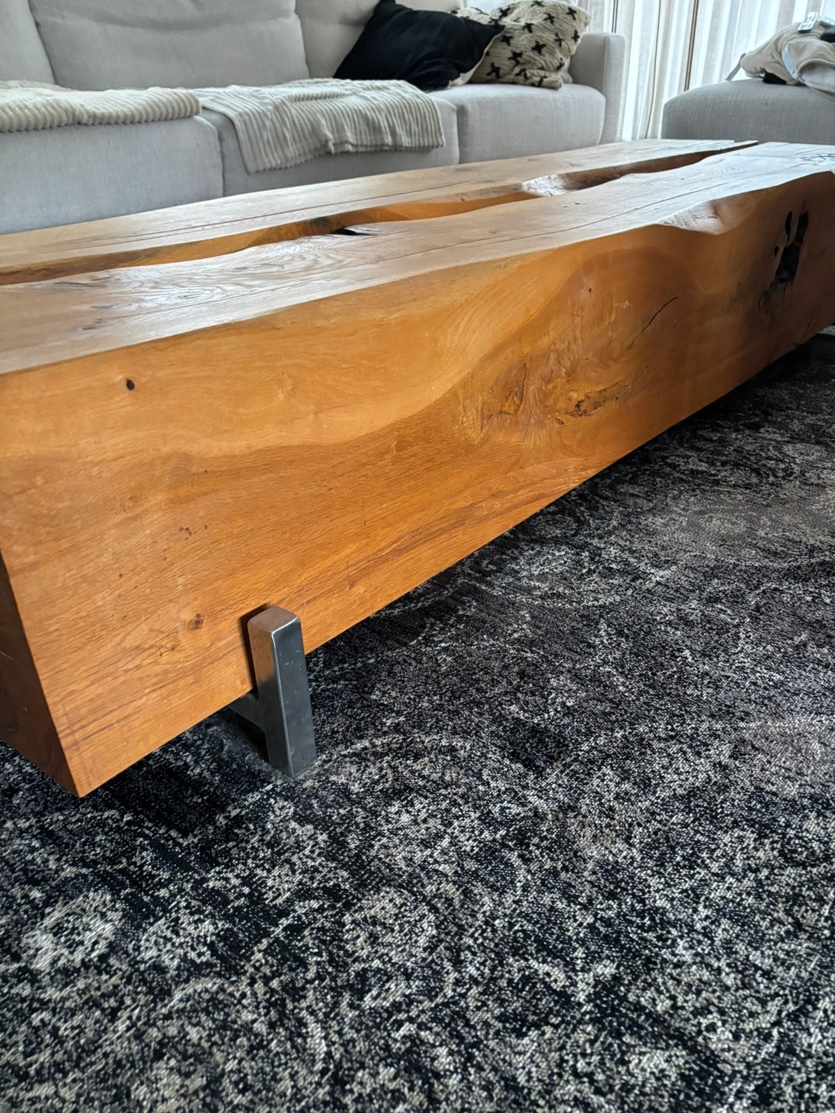 Foto 3 van Salontafel eiken uniek in soort  en zeer zwaar!!!!