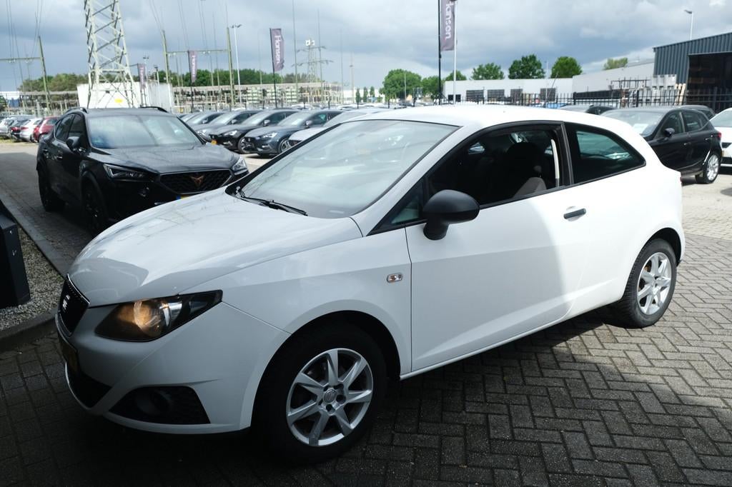 Seat Ibiza SC 1.4 Style Airco centrale vergrendeling, Voorwielaandrijving, Traction-control, Zwart, 4 cilinders