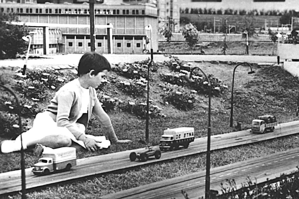 968376	Madurodam Den Haag	Autosnelbaan	Tankstation	1956, Ophalen of Verzenden, 1940 tot 1960, Gelopen, Zuid-Holland
