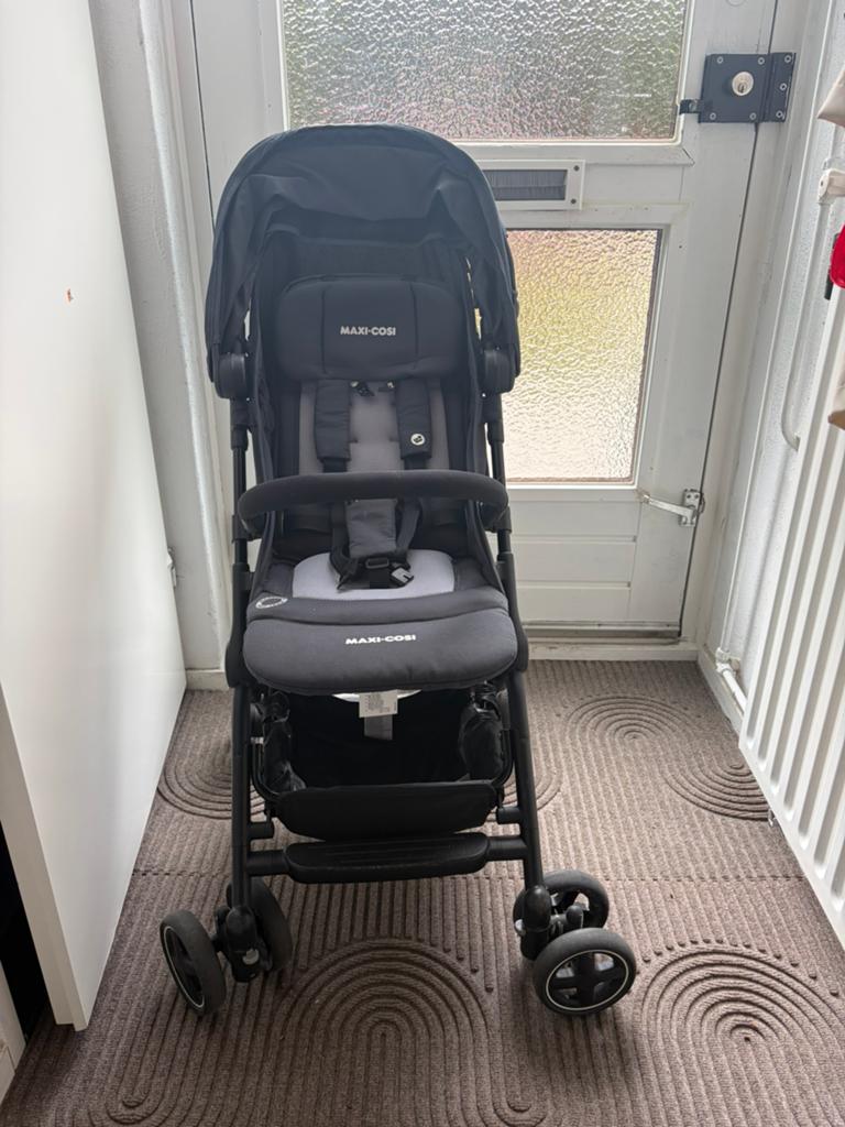 Maxi Cosi Lara 2 Buggy - Compact en compleet met adapters, Kinderen en Baby's, Buggy's, Ophalen, Gebruikt, Maxi-Cosi, Verstelbare rugleuning