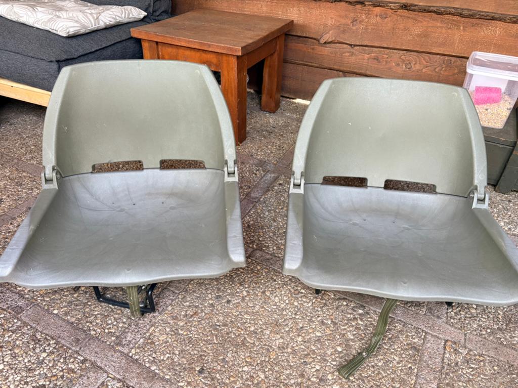 Twee Bootstoeltjes, Ophalen