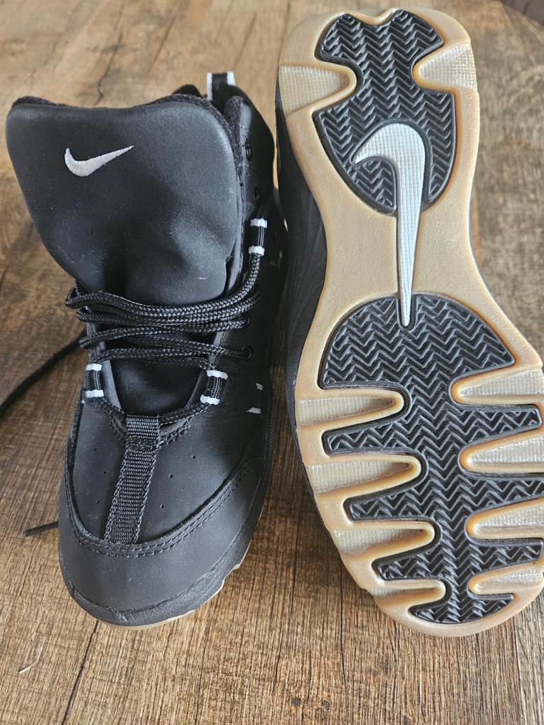 Nieuwe Nike sneakers maat 38,5 in originele doos, Kleding | Dames, Schoenen, Zwart, Nike, Nieuw, Ophalen of Verzenden