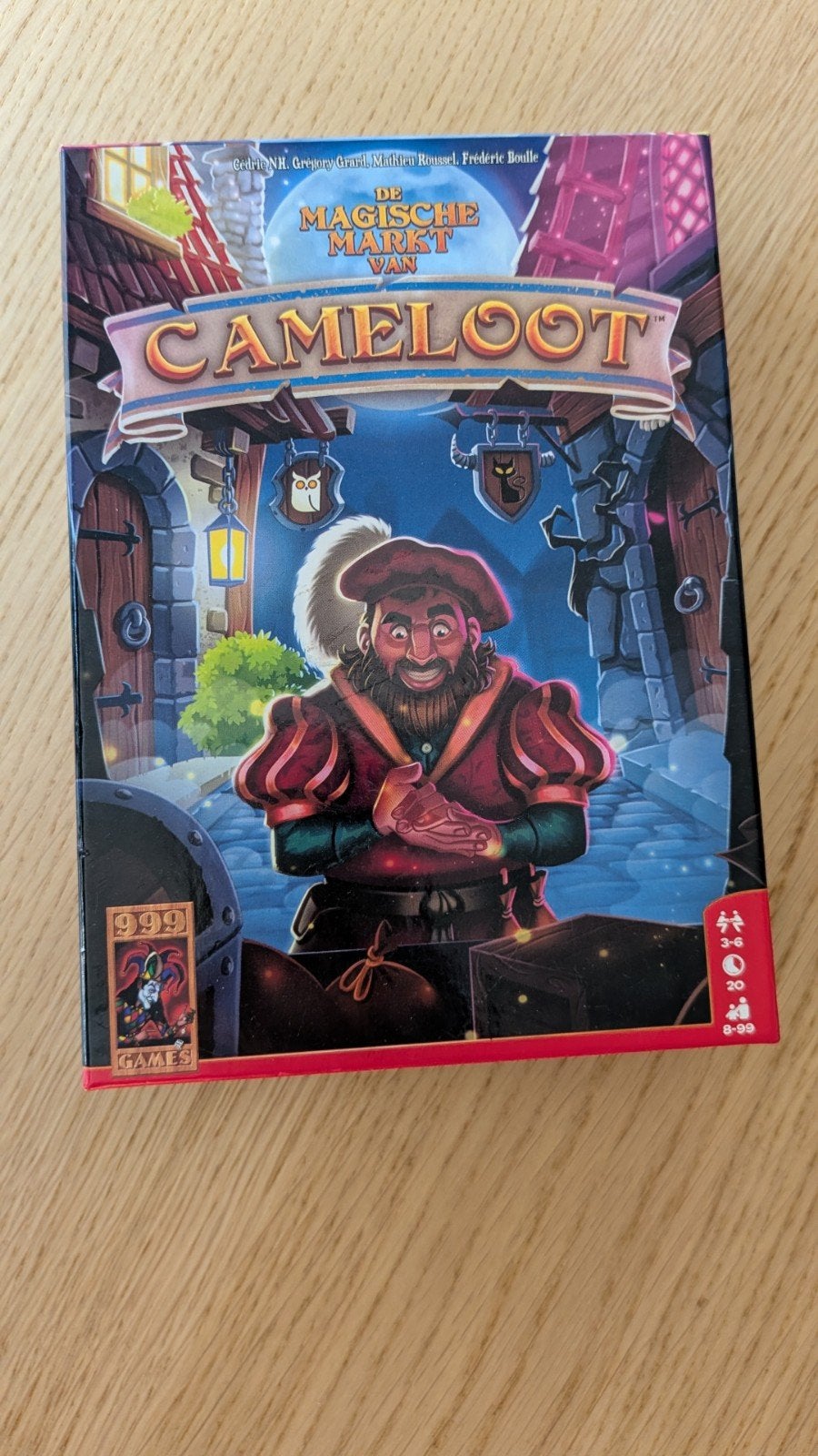 De Magische Markt van Camelot - Kaartspel, Drie of vier spelers, Ophalen of Verzenden, Zo goed als nieuw, 999 Games
