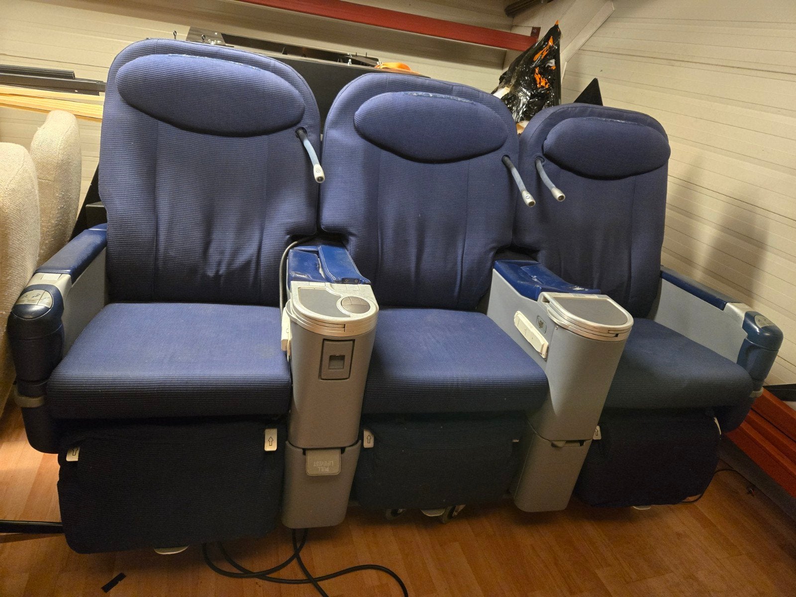 Setje van 3 KLM vliegtuigstoelen luxe, Ophalen, Zo goed als nieuw, Overige typen