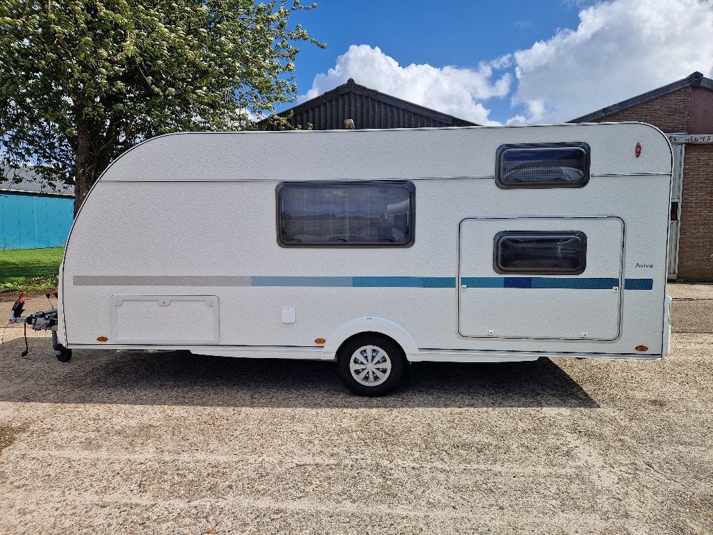 Adria Aviva 522 PT, 6 Ps. Stapelbed Cassetteluifel 22950,- !, Caravans en Kamperen, Standaardzit, Bedrijf, Adria, Info@adria.nl