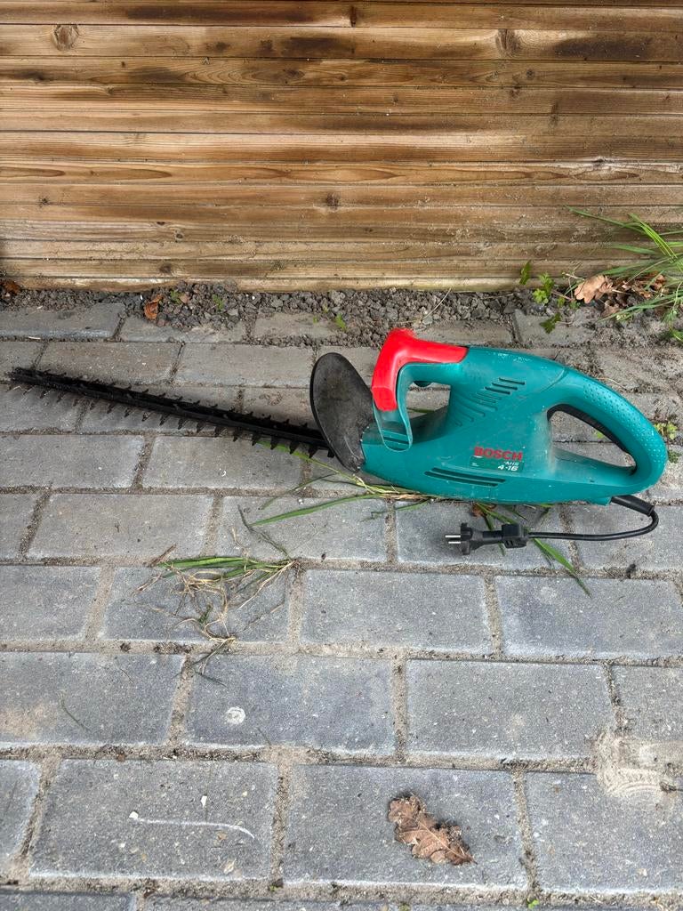 Bosch Heggenschaar - Elektrisch en Krachtig, Tuin en Terras, Ophalen, Gebruikt, Elektrisch
