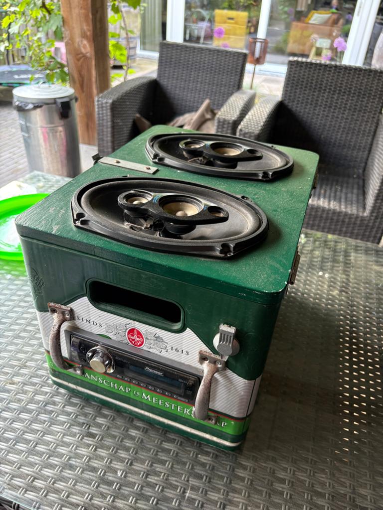 Grolsch Kratradio met Pioneer Radio & 280W Speakers, Ophalen, Zo goed als nieuw